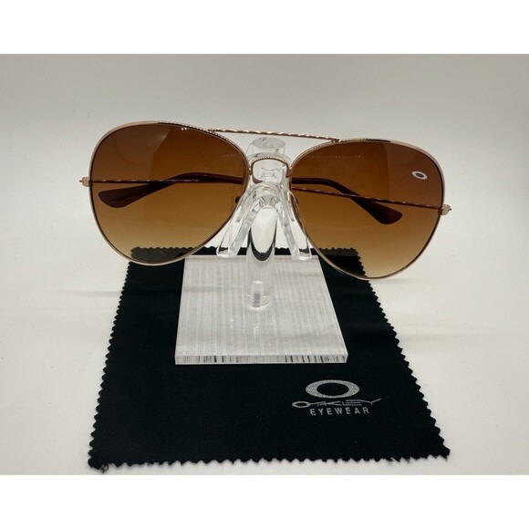 Oakley Sunglasses Feedback Brown Aviators W/Brown Lenses, Case & Cleaning Cloth - Picture 1 of 9